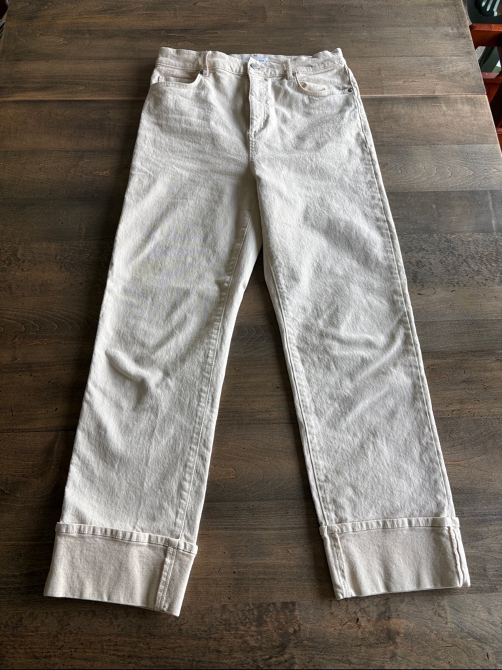 LOFT “the straight” cream cuffed jean size 27